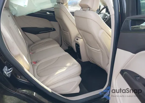 2017 Lincoln Mkc Reserve z USA, uszkodzony, nr VIN 5LMCJ3D91HUL01829